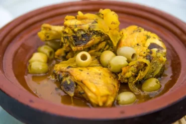TAJINE DE POULET AU CITRON - Livraison de tajines à Bruxelles et en Belgique - repas chauds livrés à domicile