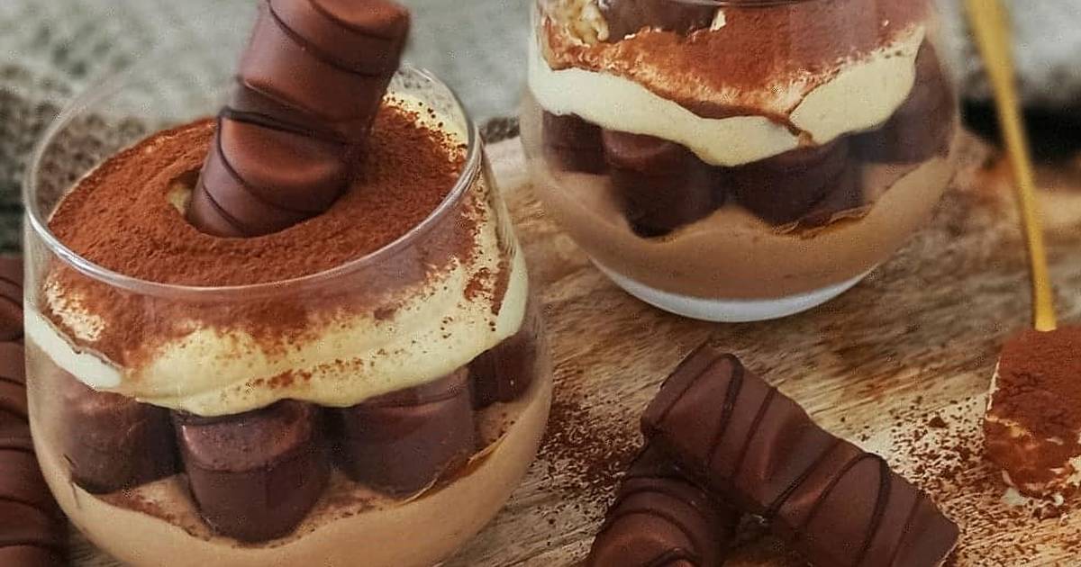 Kinder Buenos tiramisu - Livraison de DESSERTS à Bruxelles et en Belgique