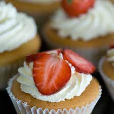 Fraise cupcake - DESSERTS delivery in Brussels and Belgium